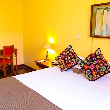 Dm Hoteles Ayacucho Eksteriør billede