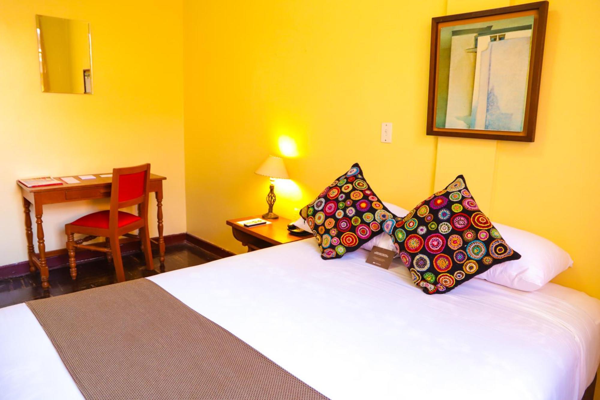 Dm Hoteles Ayacucho Eksteriør billede